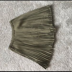Pleated military green skirt
